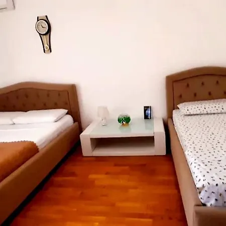 Ajsi Vlore