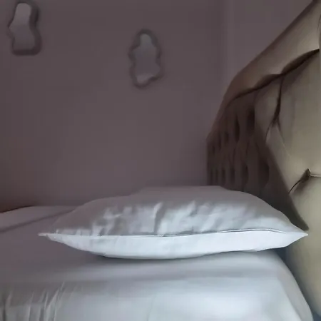 Ajsi Apartment *